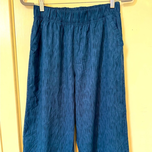 Title Nine Slaycation pants, size small - Picture 1 of 3